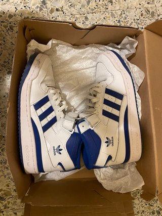 Zapatillas Adidas Forum Mid Blancas y Azules