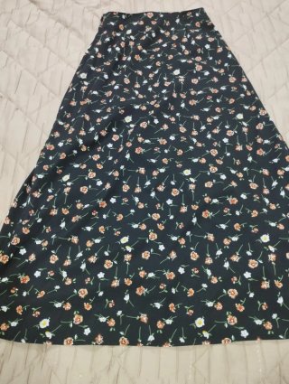 Saia preta floral S