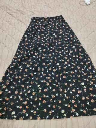 Saia preta floral S