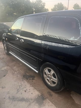 KIA Carnival 2002