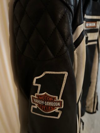 Chaqueta Piel Harley Davidson Negra y Blanca