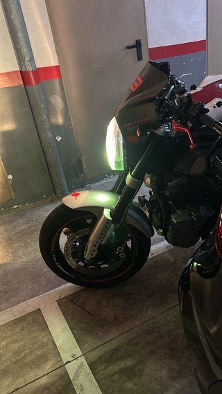 Yamaha MT-01 Naked Roja y Blanca