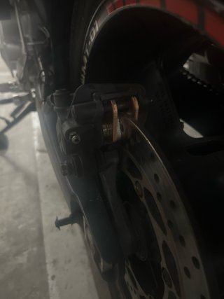 Yamaha MT-01 Naked Roja y Blanca