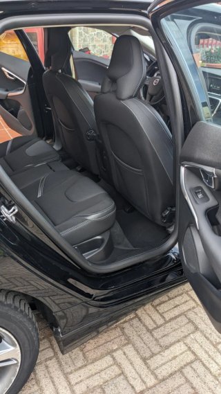 Volvo V40 2016