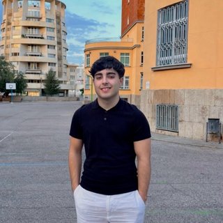 Busco trabajo en Castellón | Canguro, clases parti