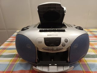 Radio CD Cassette Sanyo MCD-X75A