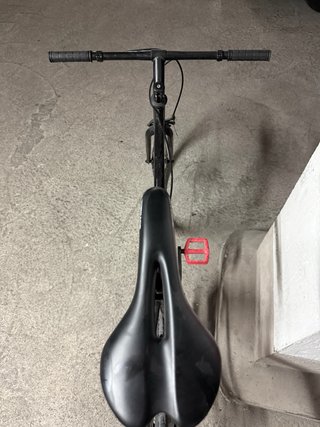 Bicicleta Fixie Negra con freno delantero y traser
