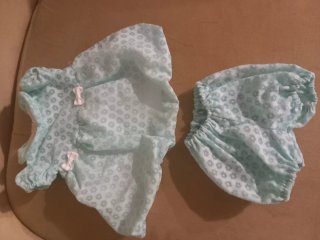 Muñeca Antonio Juan con capazo y ropa