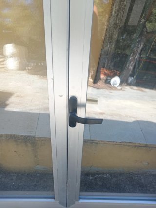 Ventana aluminio gris 3 hojas