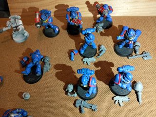 Warhammer 40k 14 Marines Espaciales Puño Carmesí