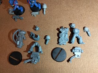 Warhammer 40k 14 Marines Espaciales Puño Carmesí