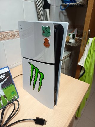 Consola PS5 con 4 juegos