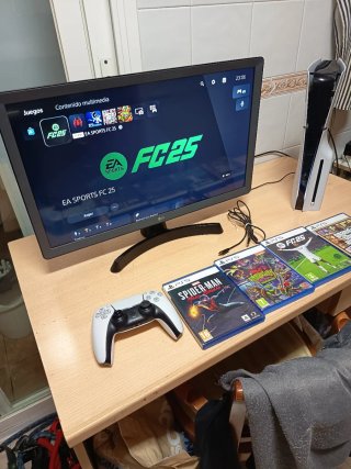 Consola PS5 con 4 juegos