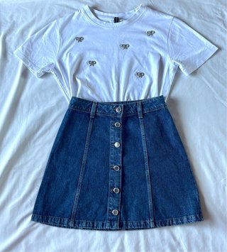 Conjunto New Yorker Y2K Camiseta y Falda