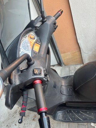 Yamaha XMAX 125cc Scooter Negra