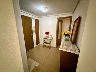 Piso en Calle Cortes de Soria a reformar