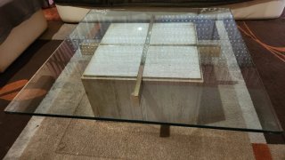 Mesa de centro cristal y base mármol