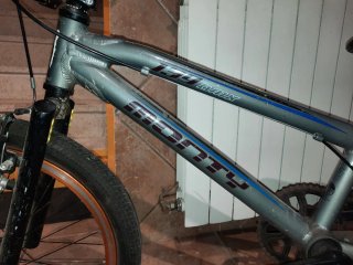 Bicicleta BMX Monty 139