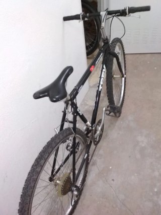 Bicicleta Trek 830D