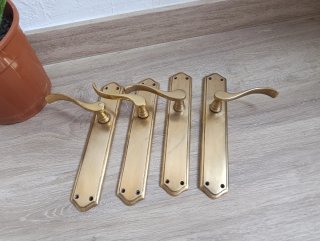 4 Manillas Doradas para Puerta