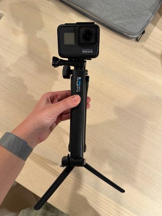 GoPro HERO7 Black + Trípode 3-Way original
