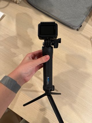 GoPro HERO7 Black + Trípode 3-Way original