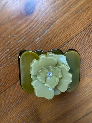 Bracciale resina verde fiore strass