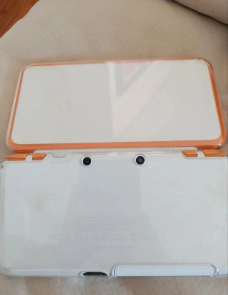 Nuovo Nintendo 2DS XL + Accessori