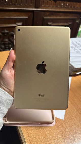 iPad mini 4 Dorado 64gb