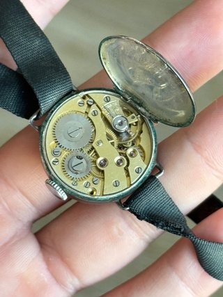 Reloj de Trinchera Militar – Plata de Ley – Suizo