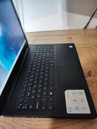 Dell Vostro 3000 15" Core i3 Th Gen 2.3 GHz - SSD