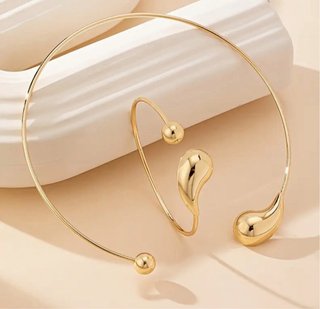 Conjunto Collar y Pulsera Dorados