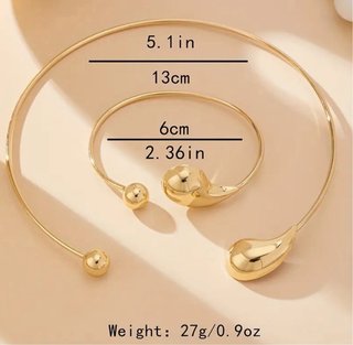 Conjunto Collar y Pulsera Dorados