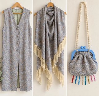 Vestido verde y conjunto estampado+ chal y bolso