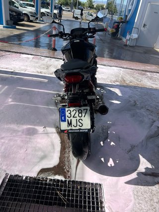 Honda Hornet 2023 Negra - 19.500 km