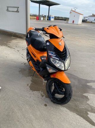Peugeot Speedfight 2 Scooter Naranja/Negro