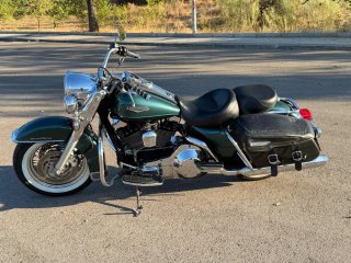 Harley Davidson Road King Verde etiqueta C