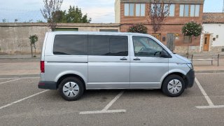 Volkswagen Caravelle 2023
