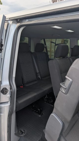 Volkswagen Caravelle 2023