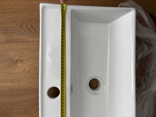 Lavabo de cerámica 55,5 x 31cm
