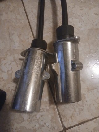 Cabo Espiral 24V 15 Pinos, saída 2x7 pinos (Luzes)