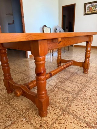 Mesa de comedor de pino macizo