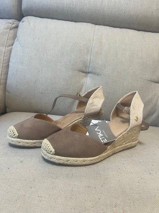 Alpargatas cuña ETIKA Talla 39
