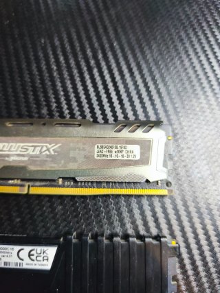 Memoria RAM ddr4 16gb 2x8gb como nuevas