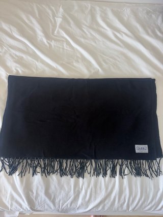 Poncho/Capa Negra con Flecos OLANO