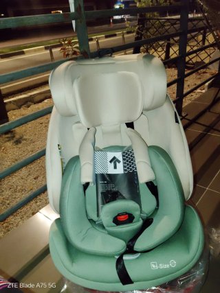 Silla de coche para bebé nueva