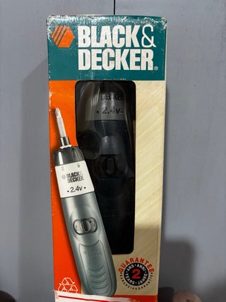Destornillador Eléctrico Black & Decker 2.4v