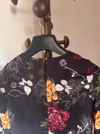 Vestito Vicolo fantasia floreale nero