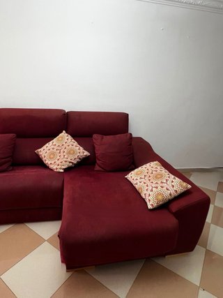 Sofá modular rojo de tela