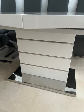 Mesa de comedor extensible moderna